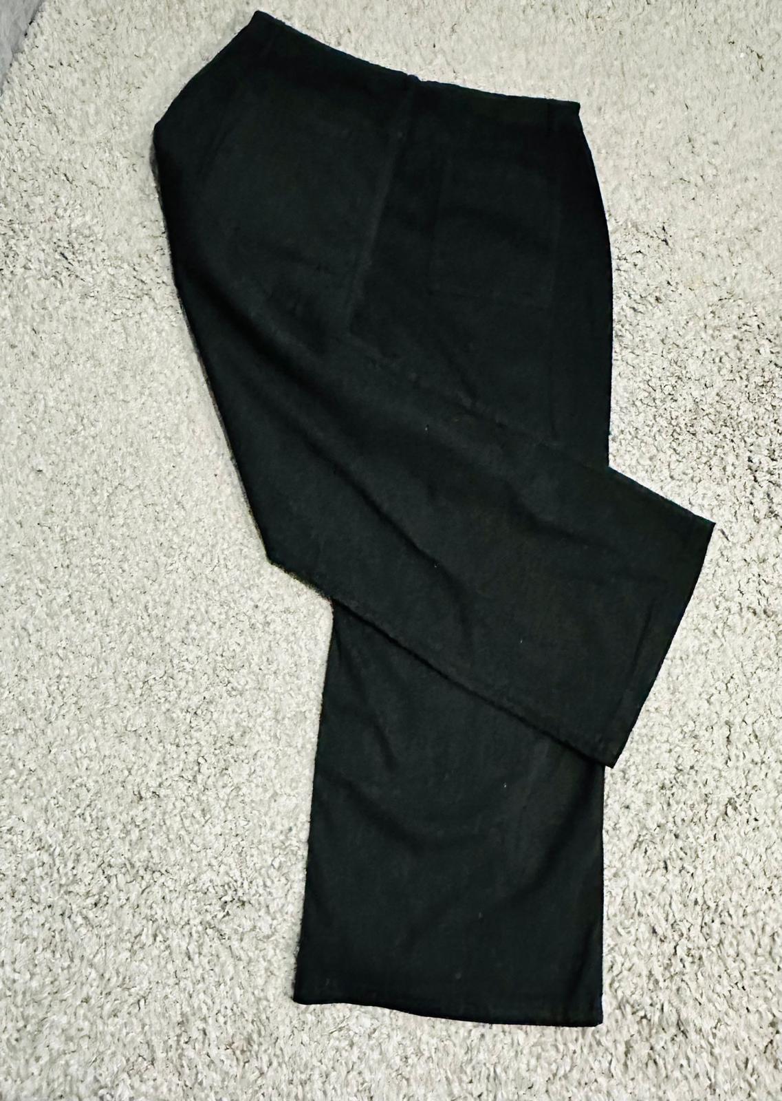 Magnifique pantalon Noir grande taille (pièce unique)