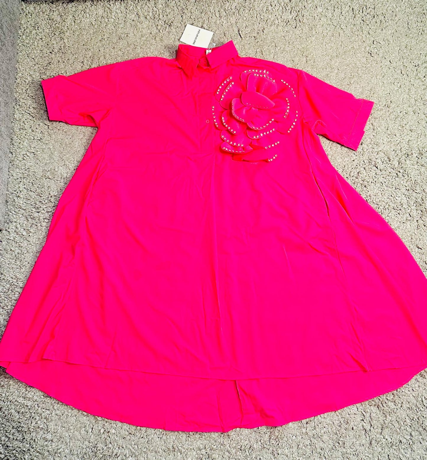 Robe évasée à motif fleuri – Fraîcheur, mouvement et esprit romantique